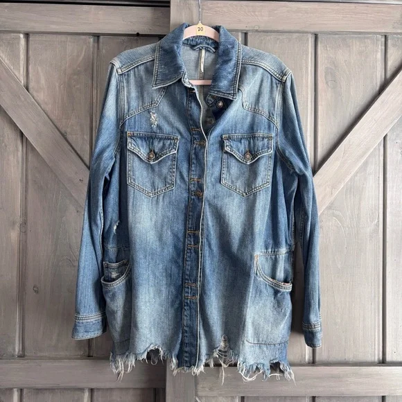 Free People We The Free Distressed Long denim Jacket Size M - Picture 3 of 6